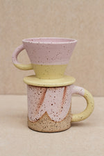 Load image into Gallery viewer, Coffee Pour over - Banana &amp; Dusty pink
